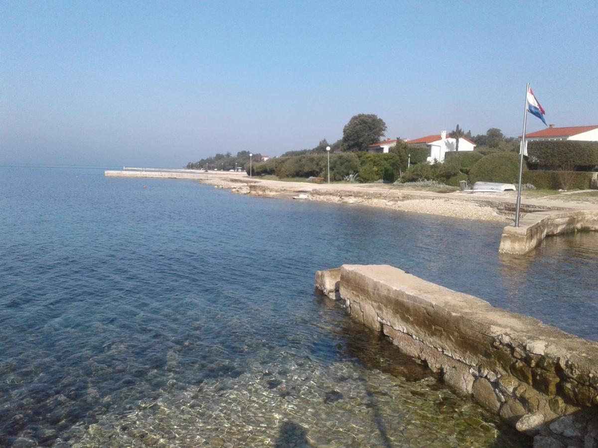 Apartmani Matela Petrcane Bagian luar foto