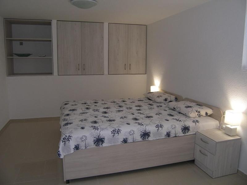 Apartmani Matela Petrcane Bagian luar foto