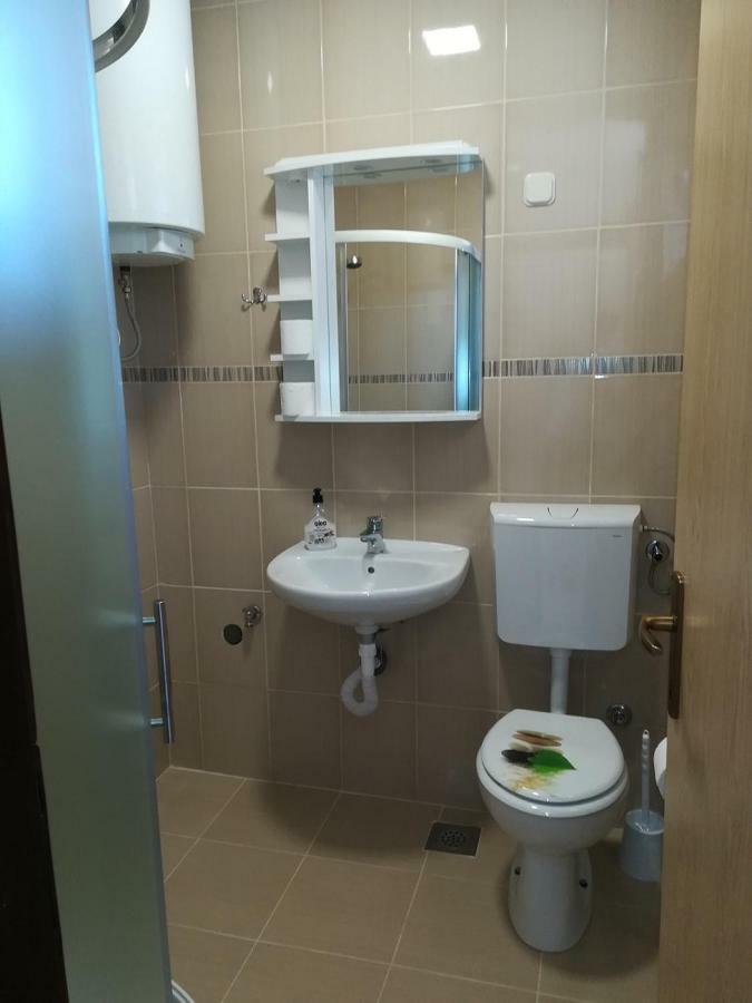 Apartmani Matela Petrcane Bagian luar foto