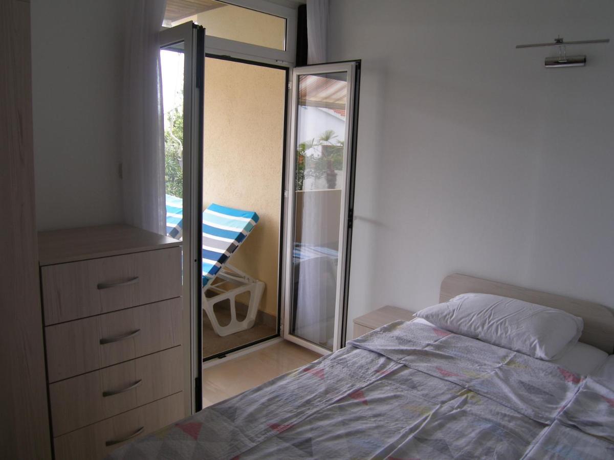 Apartmani Matela Petrcane Bagian luar foto
